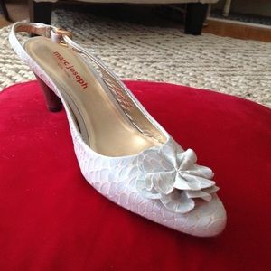 Marc Joseph Botanical Pump